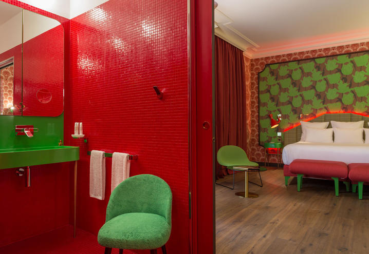 10-boutique-hotel-paris-music-70s-suite-jungle-fever_oggetto_editoriale_h495